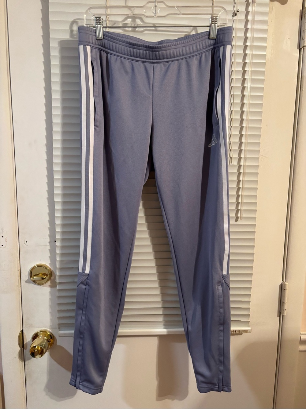 adidas AEROREADY Men’s Track Pants Purple 3-Stripes Drawstring Size Medium
